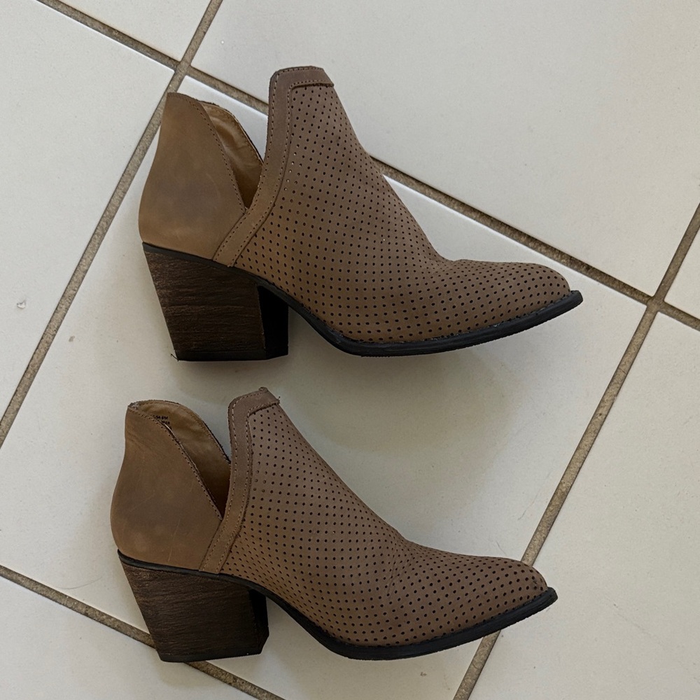 Steve Madden Tan Perforated Ankle Booties